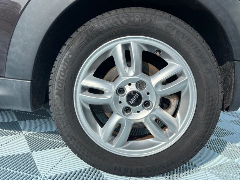 Photo 11 de l'offre de MINI MINI III ONE 1.6 98 BVA 3P CUIR TOIT Ouvrant Radars à 10890€ chez Mérignac auto