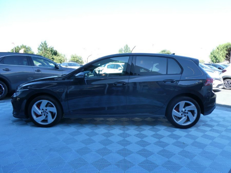Photo 43 de l'offre de VOLKSWAGEN GOLF VIII 1.4 HYBRID 245 GTE GPS Cockpit ACC SC LED+ Privacy Glass 1ère Main à 27890€ chez Mérignac auto