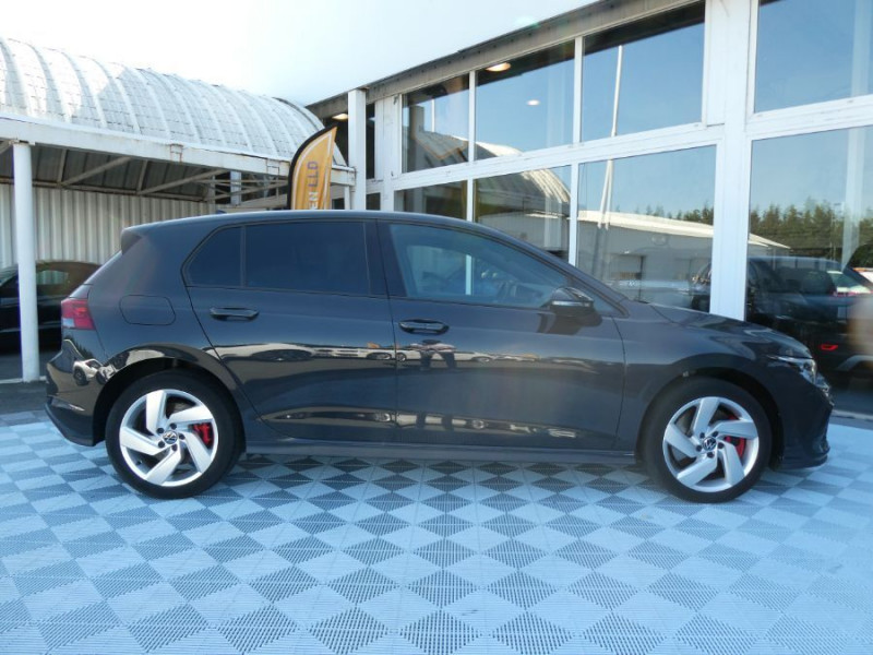 Photo 12 de l'offre de VOLKSWAGEN GOLF VIII 1.4 HYBRID 245 GTE GPS Cockpit ACC SC LED+ Privacy Glass 1ère Main à 27890€ chez Mérignac auto