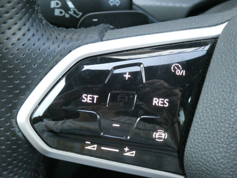 Photo 33 de l'offre de VOLKSWAGEN GOLF VIII 1.4 HYBRID 245 GTE GPS Cockpit ACC SC LED+ Privacy Glass 1ère Main à 27890€ chez Mérignac auto
