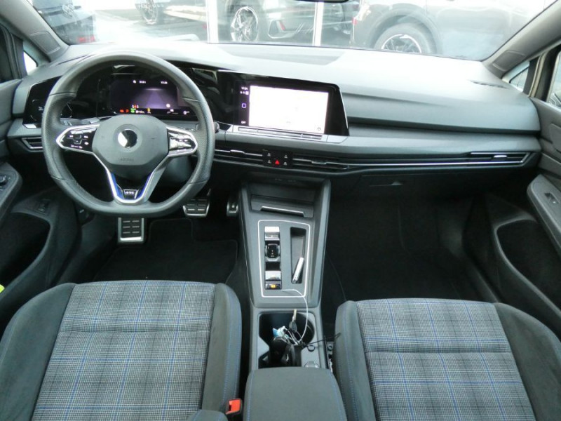 Photo 17 de l'offre de VOLKSWAGEN GOLF VIII 1.4 HYBRID 245 GTE GPS Cockpit ACC SC LED+ Privacy Glass 1ère Main à 27890€ chez Mérignac auto