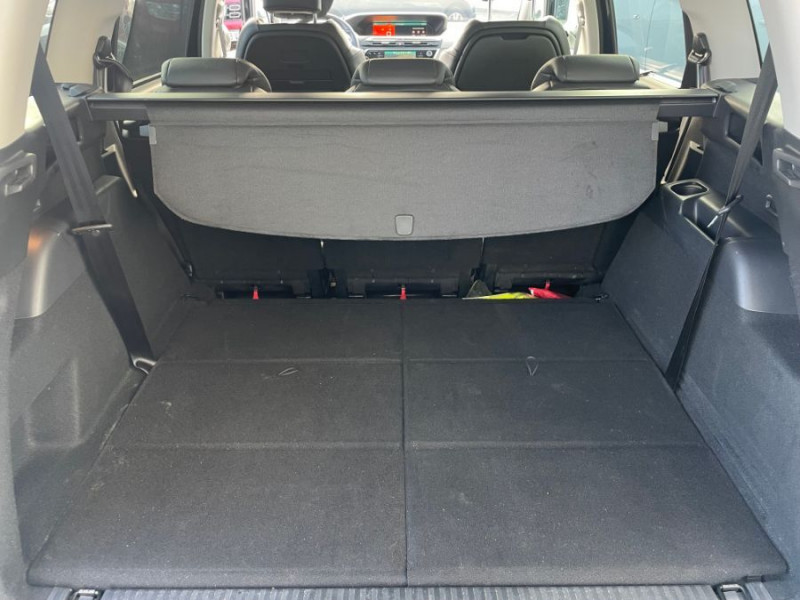 Photo 13 de l'offre de CITROEN GRAND C4 SPACETOURER 1.5 BlueHDi 130 EAT8 SHINE CUIR SEM 360° Hayon EL. 7PL 1ère Main à 24500€ chez Mérignac auto