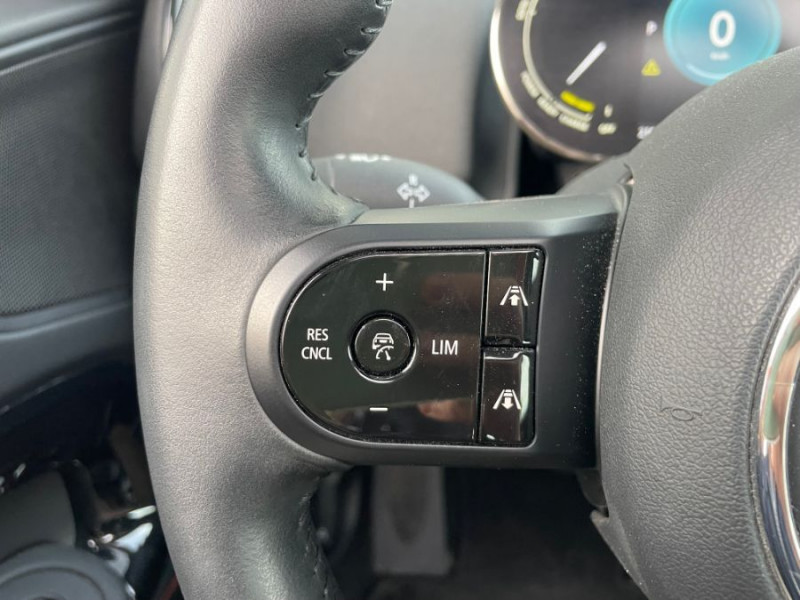 Photo 20 de l'offre de MINI COUNTRYMAN New (F60) HYBRID ELECT. ALL4 220cv BVA6 COOPER SE PREMIUM PLUS TOIT Ouvrant Options... à 31990€ chez Mérignac auto