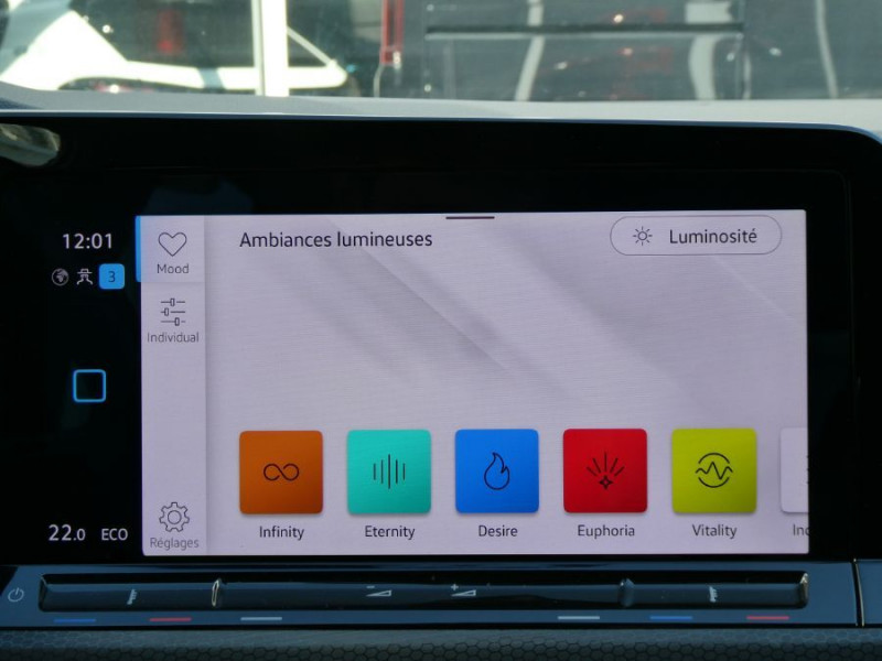 Photo 24 de l'offre de VOLKSWAGEN GOLF VIII 1.4 HYBRID 245 GTE GPS Cockpit ACC SC LED+ Privacy Glass 1ère Main à 27890€ chez Mérignac auto