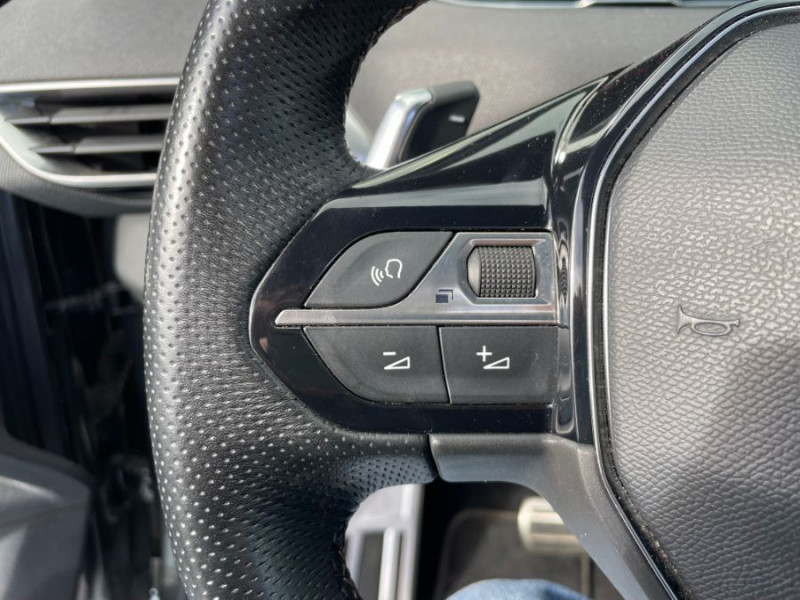 Photo 19 de l'offre de PEUGEOT 5008 II 1.5 BlueHDi 130 EAT8 GT TOE Camera 360° 7PL à 27950€ chez Mérignac auto