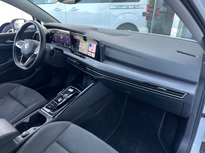 Photo 16 de l'offre de VOLKSWAGEN GOLF VIII 1.4 HYBRID 204 STYLE GPS Camera ACC LED+ 1ère Main à 25950€ chez Mérignac auto