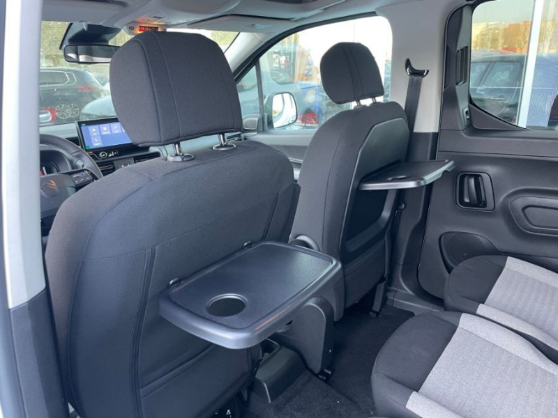 Photo 27 de l'offre de CITROEN BERLINGO 1.5 BlueHDi 130 EAT8 N1 MAX Camera 3 Sièges Arr. à 27450€ chez Mérignac auto