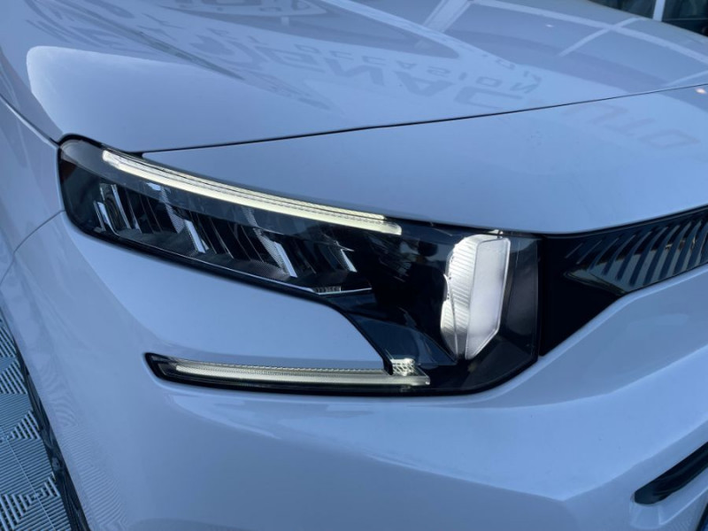 Photo 29 de l'offre de CITROEN BERLINGO 1.5 BlueHDi 130 EAT8 N1 MAX Camera 3 Sièges Arr. à 27450€ chez Mérignac auto