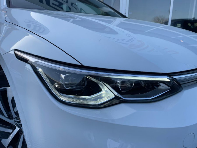 Photo 12 de l'offre de VOLKSWAGEN GOLF VIII 1.4 HYBRID 204 STYLE GPS Camera ACC LED+ 1ère Main à 25950€ chez Mérignac auto