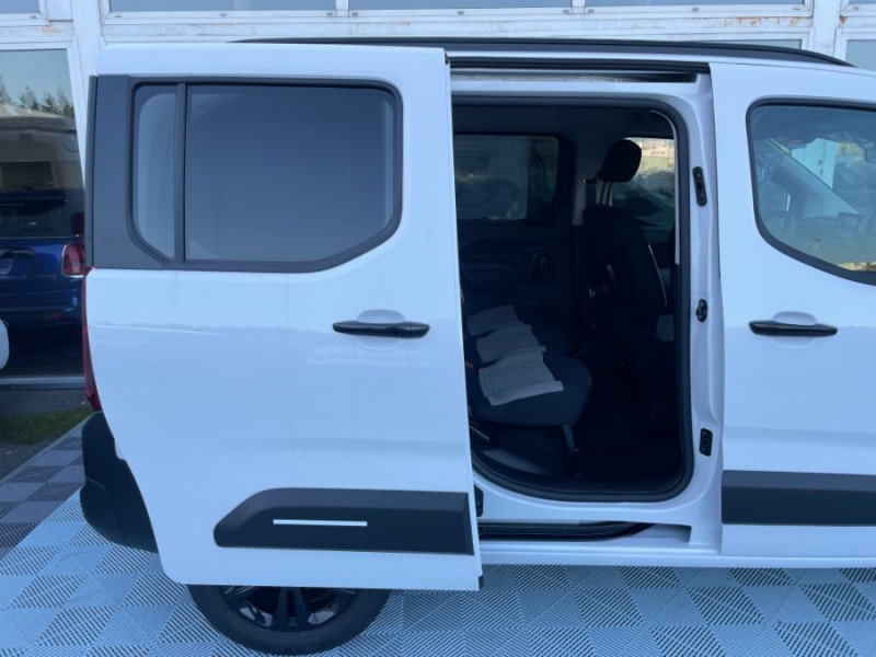 Photo 15 de l'offre de CITROEN BERLINGO 1.5 BlueHDi 130 EAT8 N1 MAX Camera 3 Sièges Arr. à 27450€ chez Mérignac auto