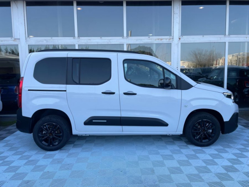Photo 12 de l'offre de CITROEN BERLINGO 1.5 BlueHDi 130 EAT8 N1 MAX Camera 3 Sièges Arr. à 27450€ chez Mérignac auto