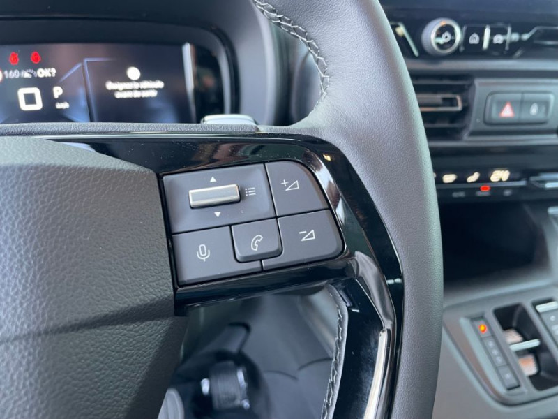 Photo 21 de l'offre de CITROEN BERLINGO 1.5 BlueHDi 130 EAT8 N1 MAX Camera 3 Sièges Arr. à 27450€ chez Mérignac auto