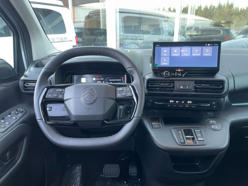 Photo 22 de l'offre de CITROEN BERLINGO 1.5 BlueHDi 130 EAT8 N1 MAX Camera 3 Sièges Arr. à 27450€ chez Mérignac auto