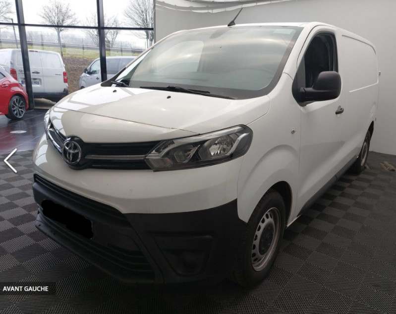 Photo 1 de l'offre de TOYOTA PROACE VAN 2.0 D-4D 122 BVM6 L1 DYNAMIC 16950.H.T. à 16950€ chez Mérignac auto