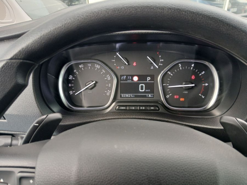 Photo 17 de l'offre de PEUGEOT EXPERT Double Cabine LONG L3 2.0 BlueHDi 180 EAT8 DC 6PL GPS Galerie Attel. 26950.H.T à 26950€ chez Mérignac auto