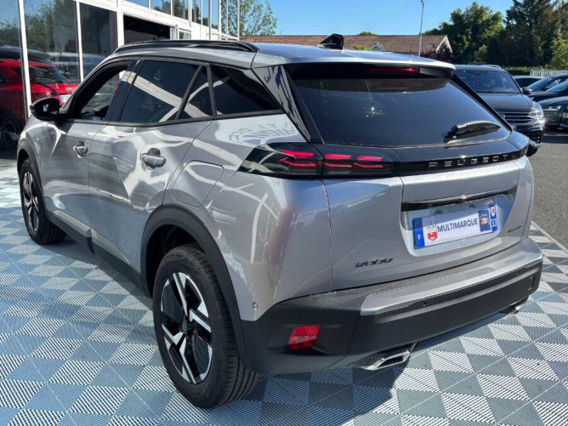 Photo 10 de l'offre de PEUGEOT 2008 II (2) 1.2 HYBRID 145 e-DCS6 ALLURE Camera à 26450€ chez Mérignac auto