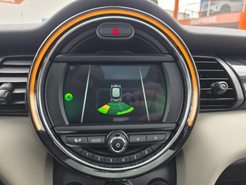 Photo 19 de l'offre de MINI MINI III (F56) 1.5i 136 BVA6 COOPER HEDDON STREET TOE JA17 à 15690€ chez Mérignac auto