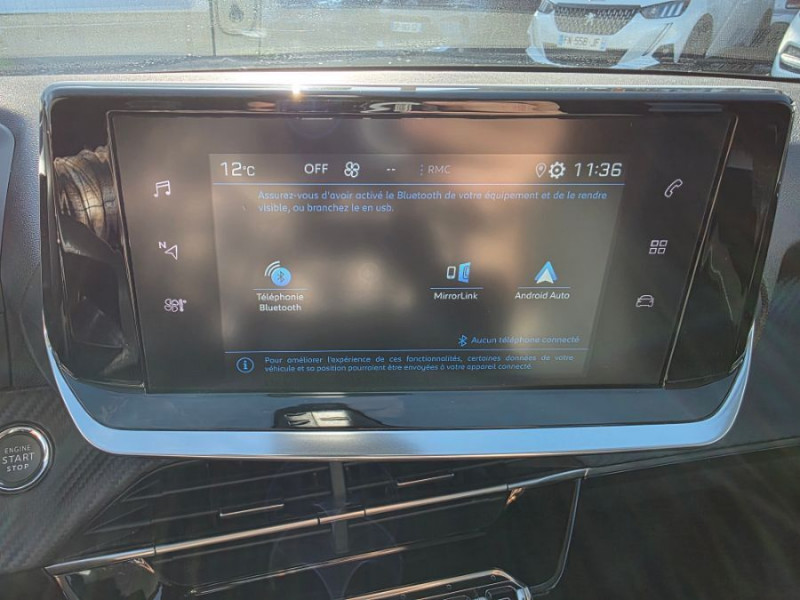 Photo 23 de l'offre de PEUGEOT 208 II 1.2 PureTech 100 BVM6 ALLURE PACK Cockpit 3D Camera 1ère Main à 14690€ chez Mérignac auto