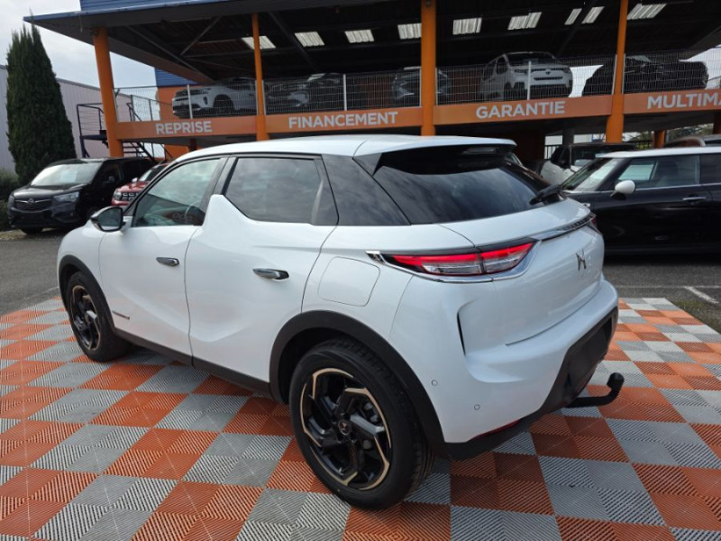 Photo 3 de l'offre de DS DS3 CROSSBACK 1.2 PureTech 130 EAT8 GRAND CHIC RIVOLI SC ACC Matrix Attel. à 13950€ chez Mérignac auto