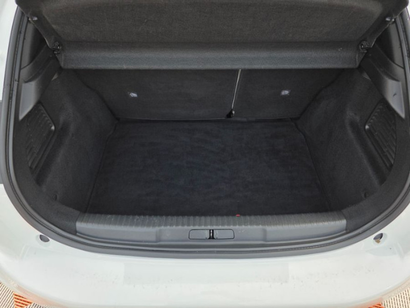 Photo 14 de l'offre de DS DS3 CROSSBACK 1.2 PureTech 130 EAT8 GRAND CHIC RIVOLI SC ACC Matrix Attel. à 13950€ chez Mérignac auto