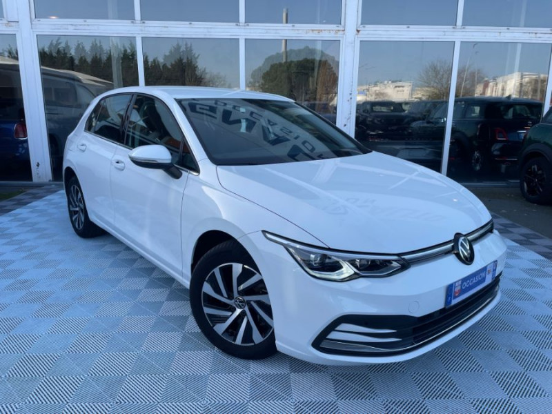 Photo 2 de l'offre de VOLKSWAGEN GOLF VIII 1.4 HYBRID 204 STYLE GPS Camera ACC LED+ 1ère Main à 25690€ chez Mérignac auto