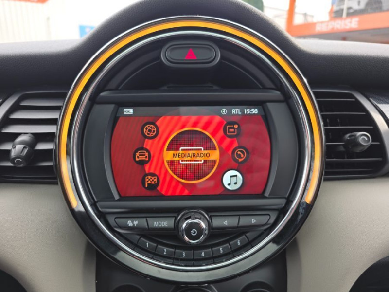 Photo 20 de l'offre de MINI MINI III (F56) 1.5i 136 BVA6 COOPER HEDDON STREET TOE JA17 à 15690€ chez Mérignac auto