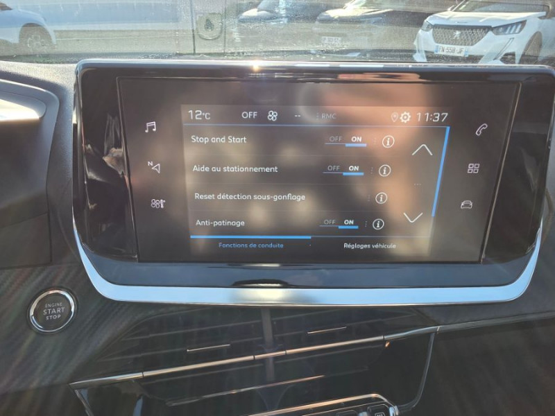 Photo 24 de l'offre de PEUGEOT 208 II 1.2 PureTech 100 BVM6 ALLURE PACK Cockpit 3D Camera 1ère Main à 14690€ chez Mérignac auto