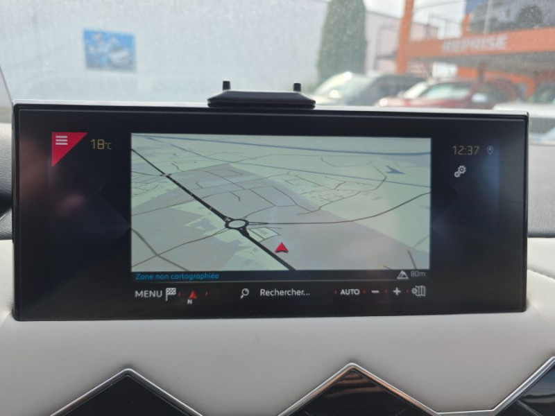 Photo 8 de l'offre de DS DS3 CROSSBACK 1.2 PureTech 130 EAT8 GRAND CHIC RIVOLI SC ACC Matrix Attel. à 13950€ chez Mérignac auto