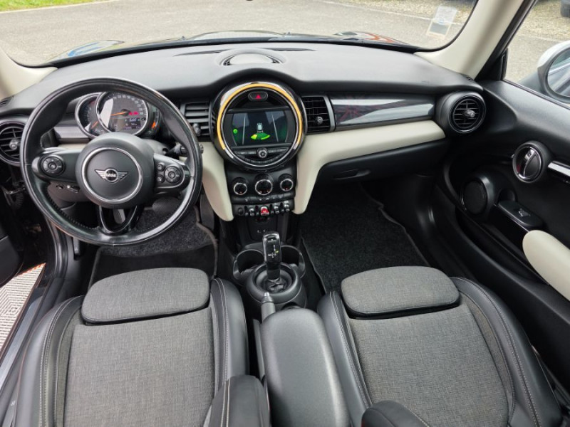 Photo 4 de l'offre de MINI MINI III (F56) 1.5i 136 BVA6 COOPER HEDDON STREET TOE JA17 à 15690€ chez Mérignac auto