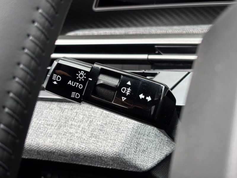 Photo 27 de l'offre de PEUGEOT 3008 HYBRID 145 e-DCS6 GT Hayon Elect. LED Pixel SC 2026 à 33950€ chez Mérignac auto