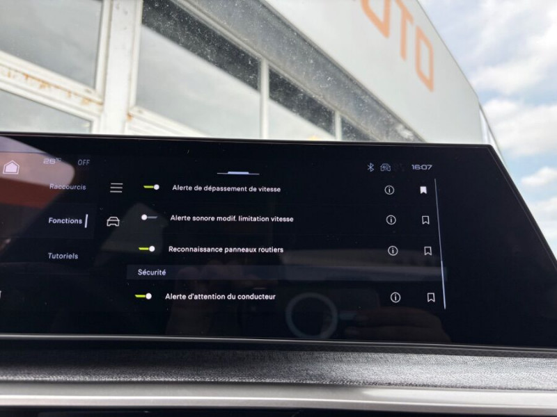 Photo 23 de l'offre de PEUGEOT 3008 HYBRID 145 e-DCS6 GT Hayon Elect. LED Pixel SC 2026 à 33950€ chez Mérignac auto