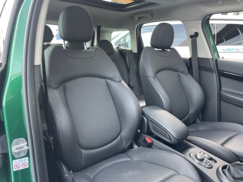 Photo 21 de l'offre de MINI COUNTRYMAN New (F60) HYBRID ELECT. ALL4 220cv BVA6 COOPER SE PREMIUM PLUS TOIT Ouvrant Options... à 31990€ chez Mérignac auto