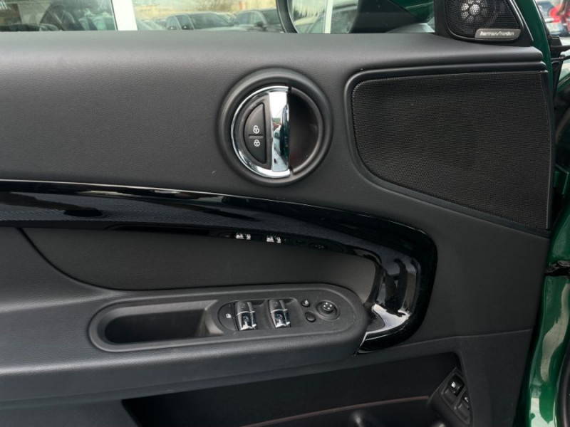 Photo 22 de l'offre de MINI COUNTRYMAN New (F60) HYBRID ELECT. ALL4 220cv BVA6 COOPER SE PREMIUM PLUS TOIT Ouvrant Options... à 31990€ chez Mérignac auto