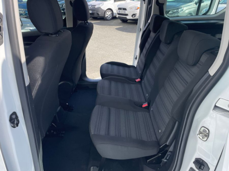 Photo 18 de l'offre de OPEL COMBO LIFE XL LONG 1.2 Turbo 110 BVM6 L2H1 ENJOY GPS Radar 7PL à 19900€ chez Mérignac auto