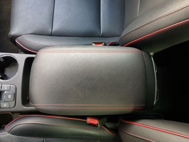 Photo 28 de l'offre de KIA SPORTAGE 1.6 CRDI 136 BVA GT LINE CUIR Camera Attel. à 19450€ chez Mérignac auto