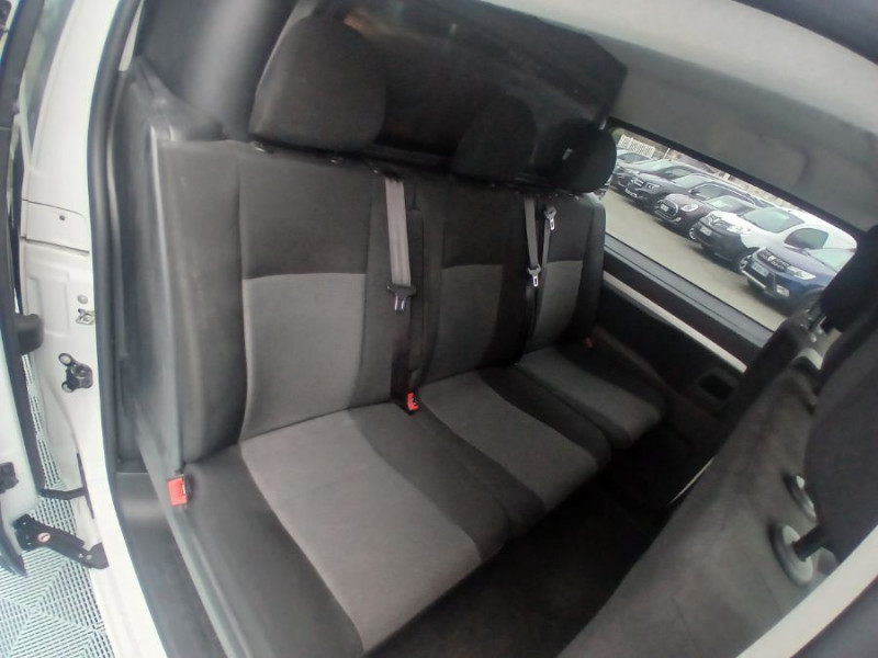 Photo 27 de l'offre de PEUGEOT EXPERT Double Cabine LONG L3 2.0 BlueHDi 180 EAT8 DC 6PL GPS Galerie Attel. 26950.H.T à 26950€ chez Mérignac auto