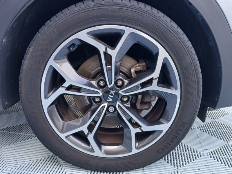 Photo 11 de l'offre de KIA SPORTAGE 1.6 CRDI 136 BVA GT LINE CUIR Camera Attel. à 19450€ chez Mérignac auto