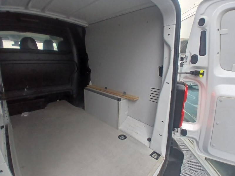 Photo 16 de l'offre de PEUGEOT EXPERT Double Cabine LONG L3 2.0 BlueHDi 180 EAT8 DC 6PL GPS Galerie Attel. 26950.H.T à 26950€ chez Mérignac auto