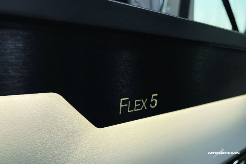 Photo 15 de l'offre de RENAULT TRAFIC VAN ANTILOPE VAN Aménagé FLEX 5 2.0 DCi 150 EAG9 L1 5PL Attel+Pte Vélo Tout Equipé à 64450€ chez Mérignac auto