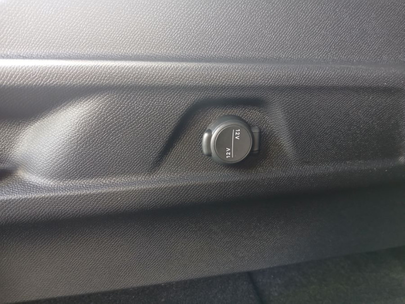 Photo 37 de l'offre de PEUGEOT 3008 HYBRID 145 e-DCS6 GT Hayon Elect. LED Pixel SC 2026 à 33950€ chez Mérignac auto