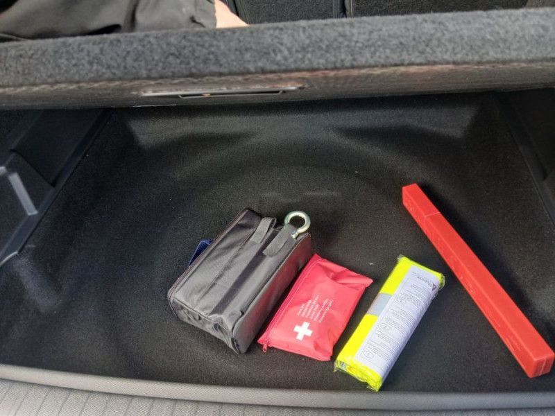 Photo 35 de l'offre de PEUGEOT 3008 HYBRID 145 e-DCS6 GT Hayon Elect. LED Pixel SC 2026 à 33950€ chez Mérignac auto