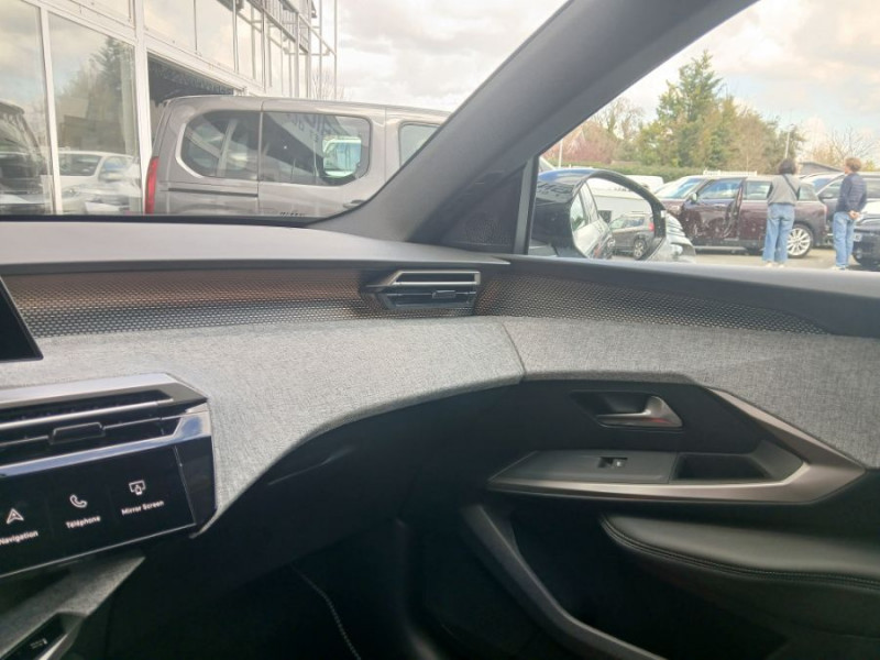 Photo 30 de l'offre de PEUGEOT 3008 HYBRID 145 e-DCS6 GT Hayon Elect. LED Pixel SC 2026 à 33950€ chez Mérignac auto