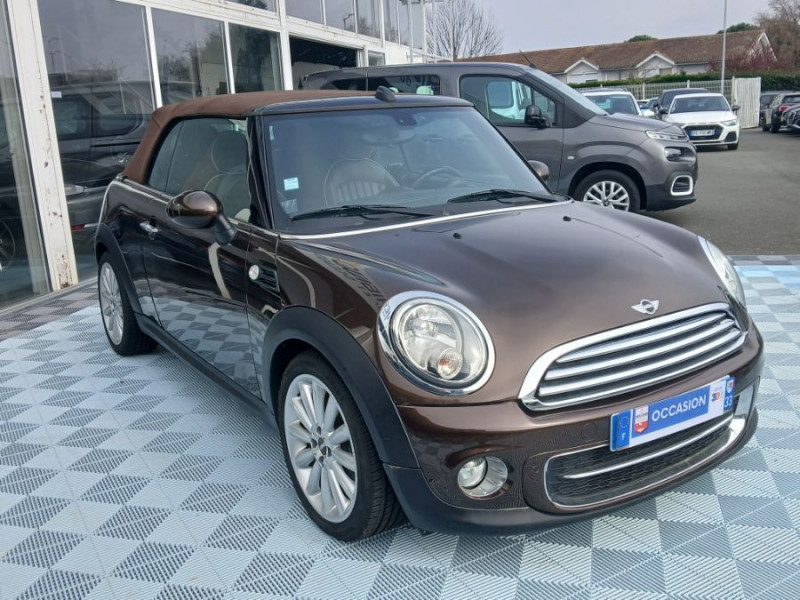 Photo 7 de l'offre de MINI MINI CABRIOLET 2.0 D 112 BVA COOPER Red Hot CHILI CUIR GPS à 13490€ chez Mérignac auto