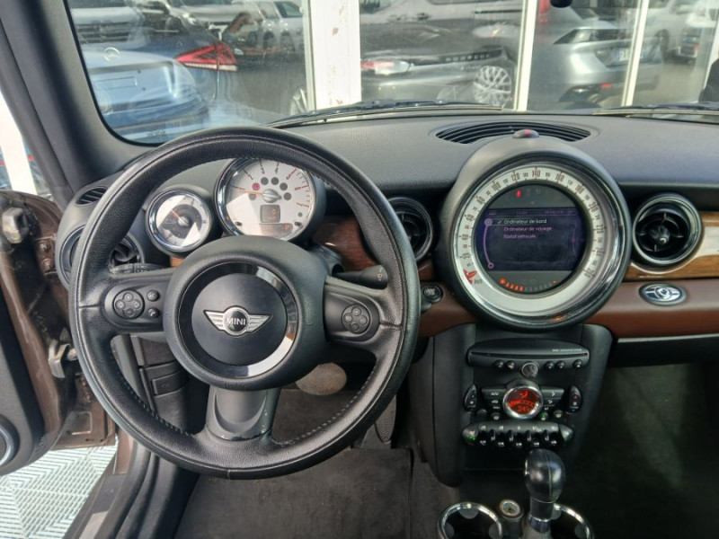 Photo 19 de l'offre de MINI MINI CABRIOLET 2.0 D 112 BVA COOPER Red Hot CHILI CUIR GPS à 13490€ chez Mérignac auto