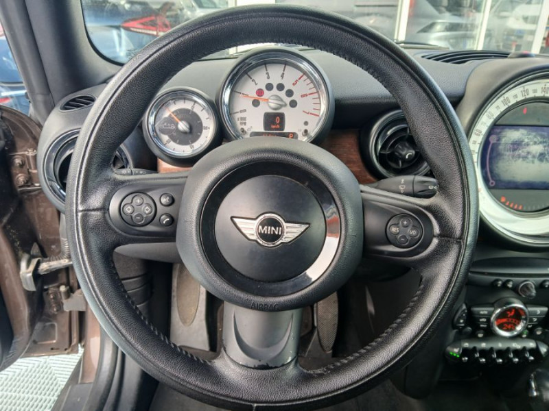 Photo 18 de l'offre de MINI MINI CABRIOLET 2.0 D 112 BVA COOPER Red Hot CHILI CUIR GPS à 13490€ chez Mérignac auto