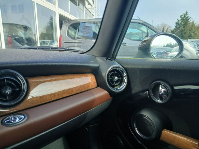 Photo 26 de l'offre de MINI MINI CABRIOLET 2.0 D 112 BVA COOPER Red Hot CHILI CUIR GPS à 13490€ chez Mérignac auto