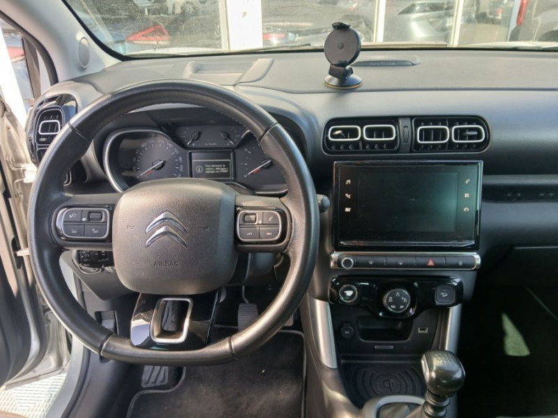 Photo 6 de l'offre de CITROEN C3 AIRCROSS 1.6 BlueHDi 120 BVM6 SHINE GPS Camera JA17 Hifi HUD PK Hiver à 11950€ chez Mérignac auto