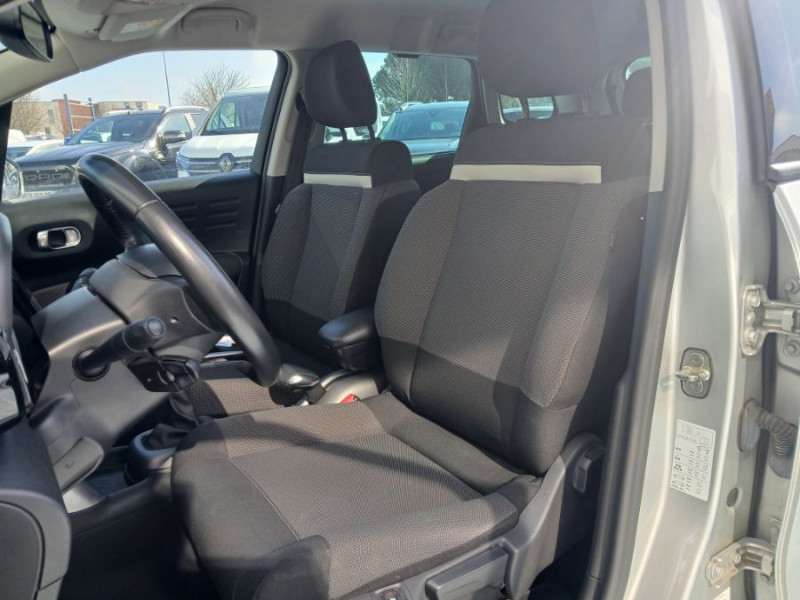 Photo 5 de l'offre de CITROEN C3 AIRCROSS 1.6 BlueHDi 120 BVM6 SHINE GPS Camera JA17 Hifi HUD PK Hiver à 11950€ chez Mérignac auto