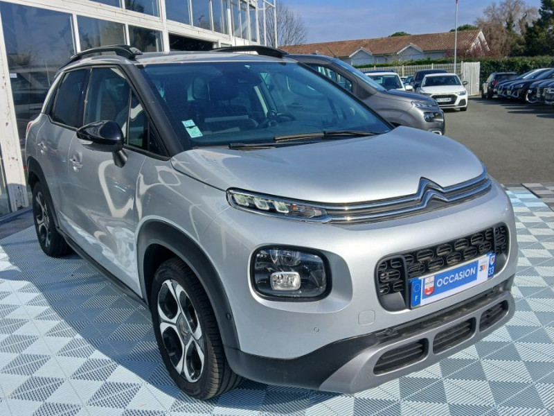 Photo 2 de l'offre de CITROEN C3 AIRCROSS 1.6 BlueHDi 120 BVM6 SHINE GPS Camera JA17 Hifi HUD PK Hiver à 11950€ chez Mérignac auto