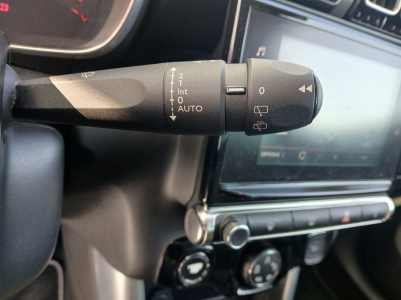 Photo 32 de l'offre de CITROEN C3 AIRCROSS 1.6 BlueHDi 120 BVM6 SHINE GPS Camera JA17 Hifi HUD PK Hiver à 11950€ chez Mérignac auto